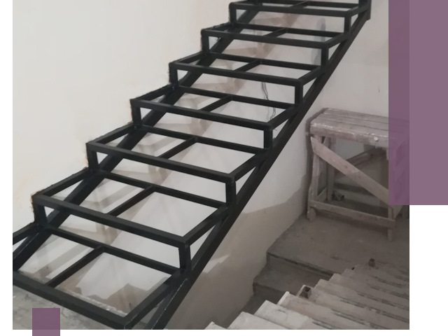 Демонтаж лестниц на металлокаркасе в Искитиме: быстрый вывоз и разбор