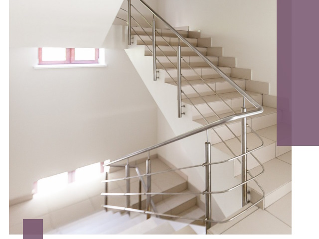 Установка и замена перил в подъезде в Искитиме