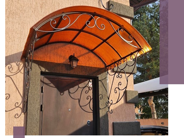 Демонтаж козырьков в Искитиме быстро и безопасно