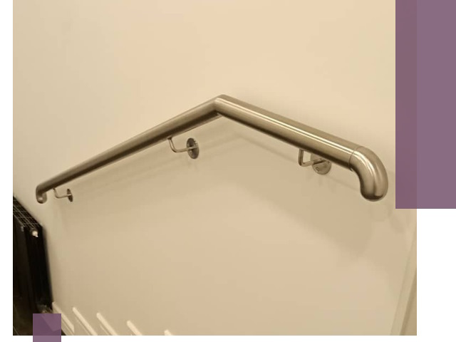 Изготовление пристенных поручней в Искитиме под ключ за сроки